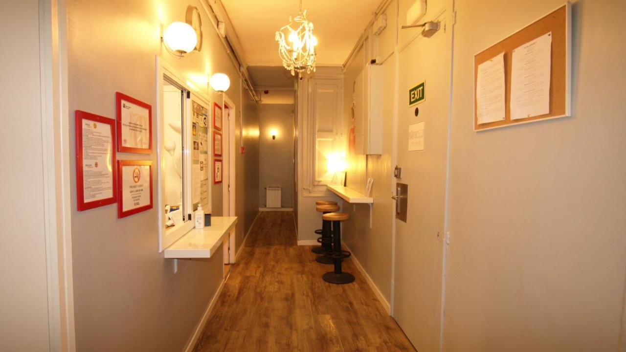 Paraiso Hostel Barcelona Buitenkant foto